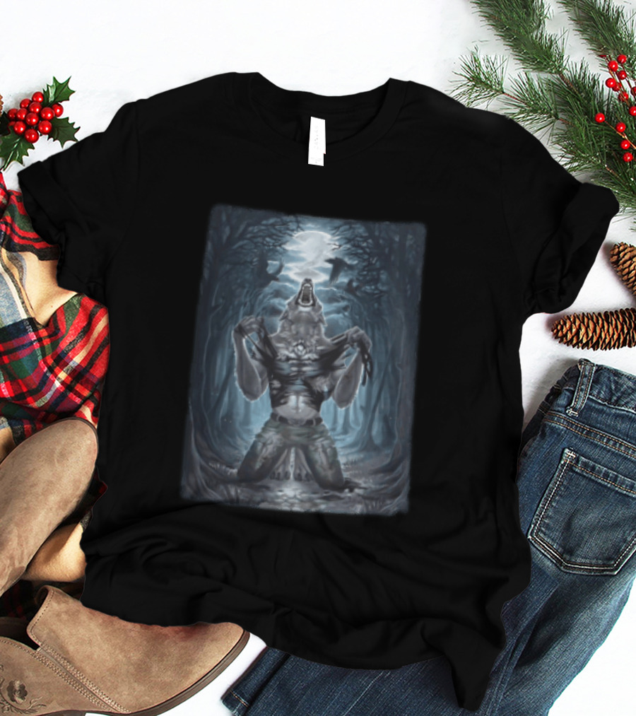 Howling Werewolf Under Full Moon In Dark Forest With Ravens T-Shirt