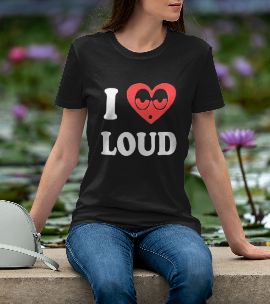 I Love Loud Red Heart Droopy Eyes Cartoon T-Shirt