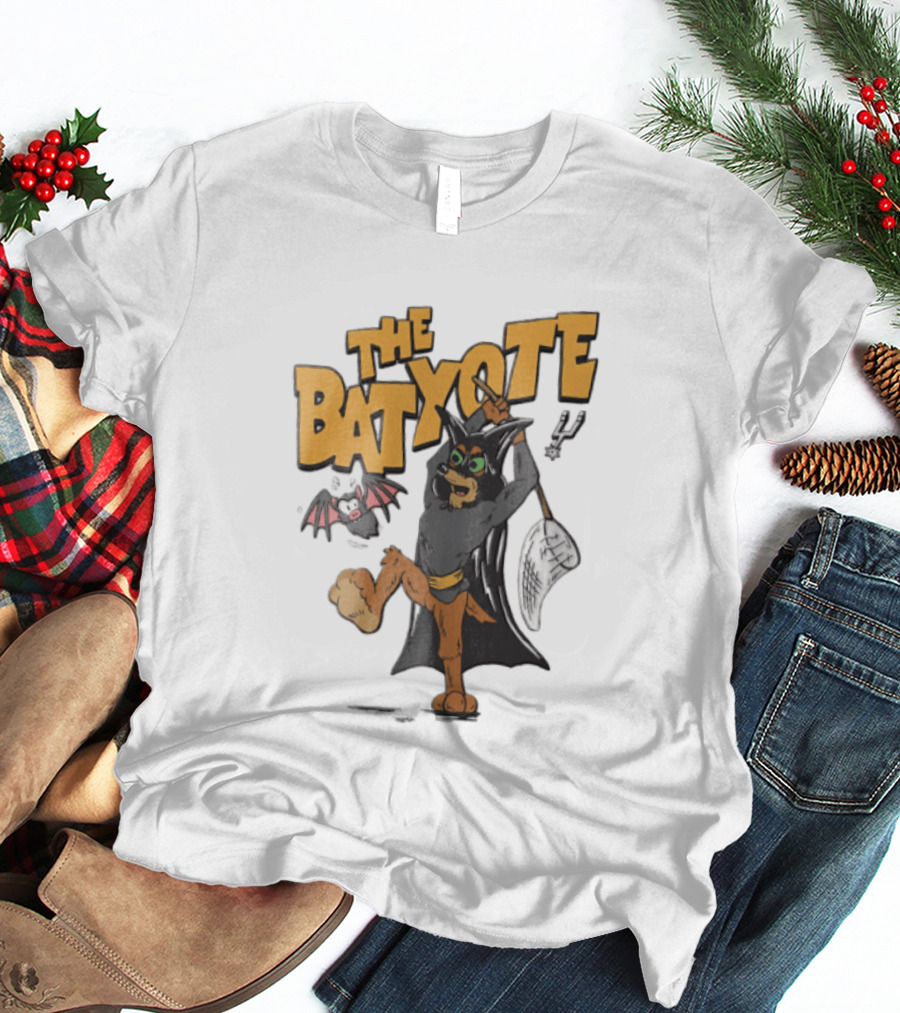 The Bat Yote Coyote Butterfly Net Creature Cartoon San Antonio Spurs NBA T-Shirt