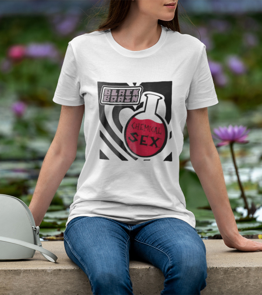 Black Brain Chemical Sex Halftone Heart Flask T-Shirt