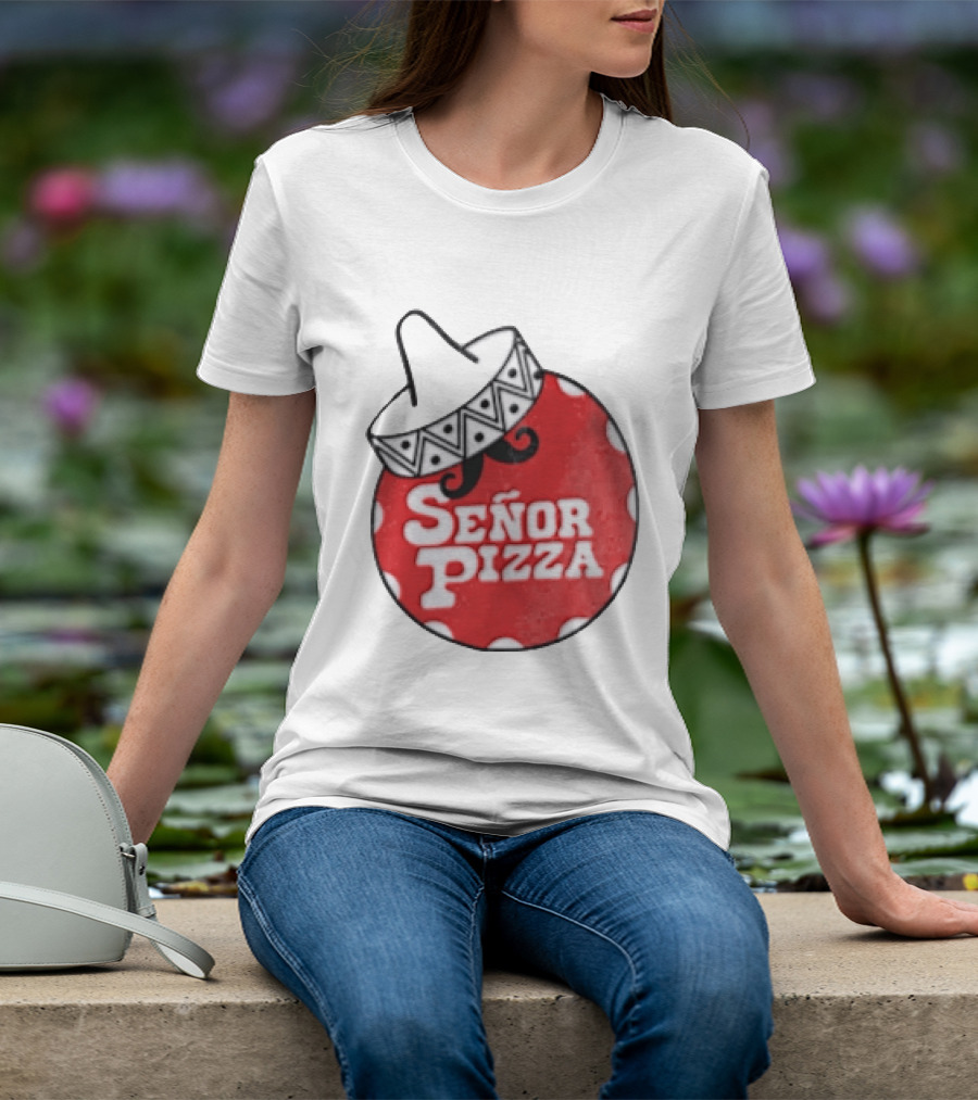 Señor Pizza Red Apron With Mustache And Patterned Collar T-Shirt