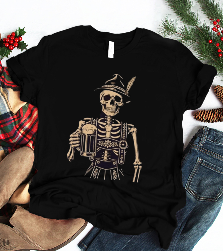 Oktoberfest Skeleton In Lederhosen With Beer And Bavarian Hat T-Shirt