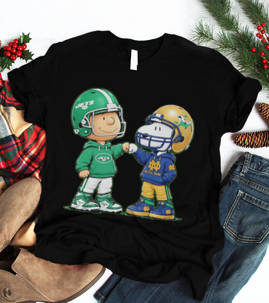 Charlie Brown Jets Snoopy Notre Dame Fist Bump T-Shirt