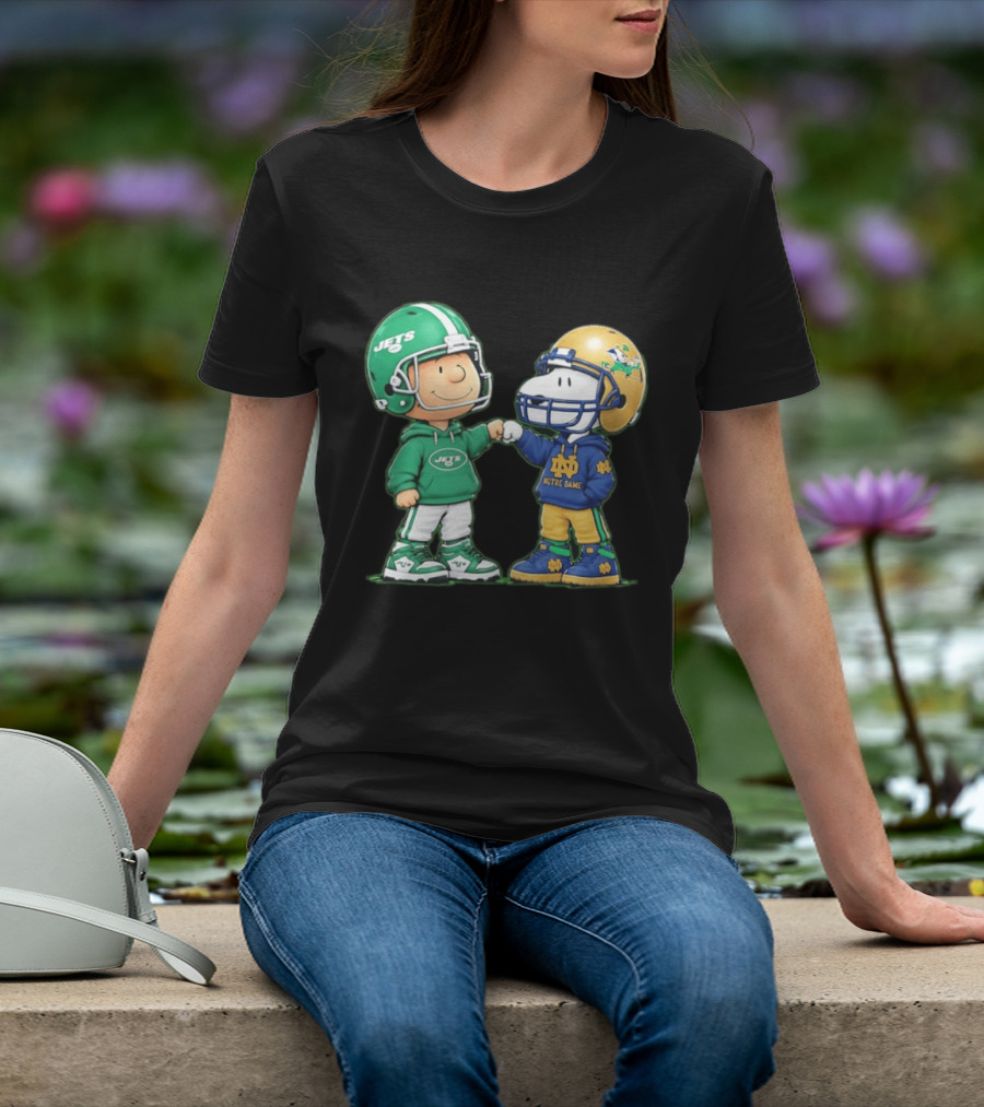 Charlie Brown Jets Snoopy Notre Dame Fist Bump T-Shirt