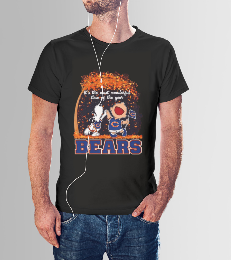 Snoopy Charlie Brown Dancing Chicago Bears Most Wonderful Time Of The Year T-Shirt