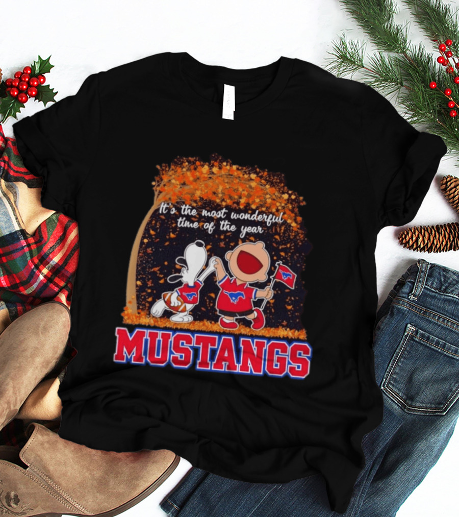 Snoopy And Charlie Brown Dancing SMU Mustangs It's The Most Wonderful Time Of The Year T-Shirt