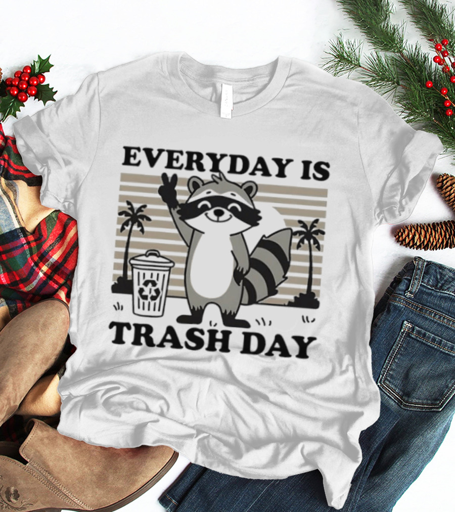 EVERYDAY IS TRASH DAY Raccoon Peace Sign With Palm Trees T-Shirt