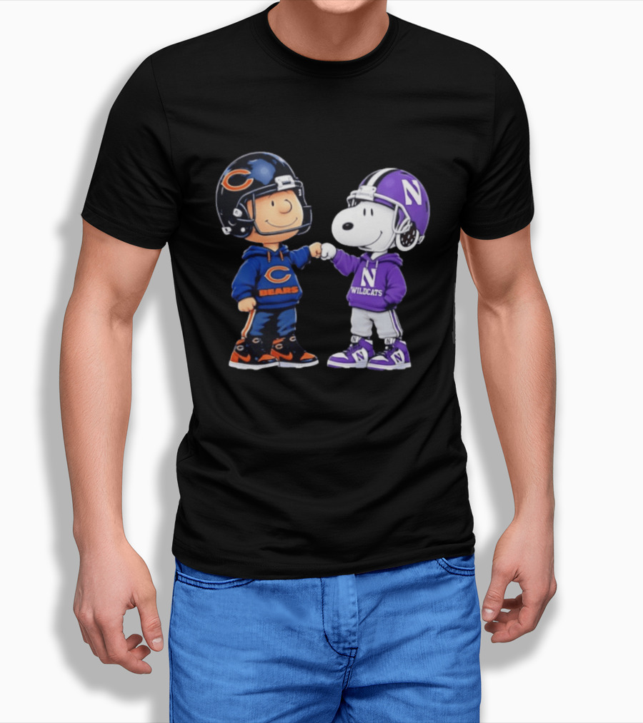 Peanuts Collaboration Chicago Bears Northwestern Wildcats Fist Bump Charlie Brown Snoopy Football Fans T-Shirt