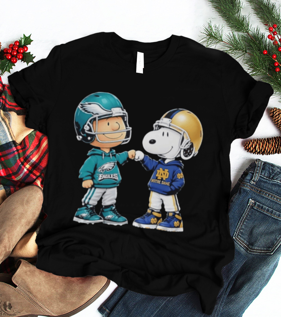 Peanuts Characters In Philadelphia Eagles Vs Notre Dame Fighting Irish Helmets T-Shirt