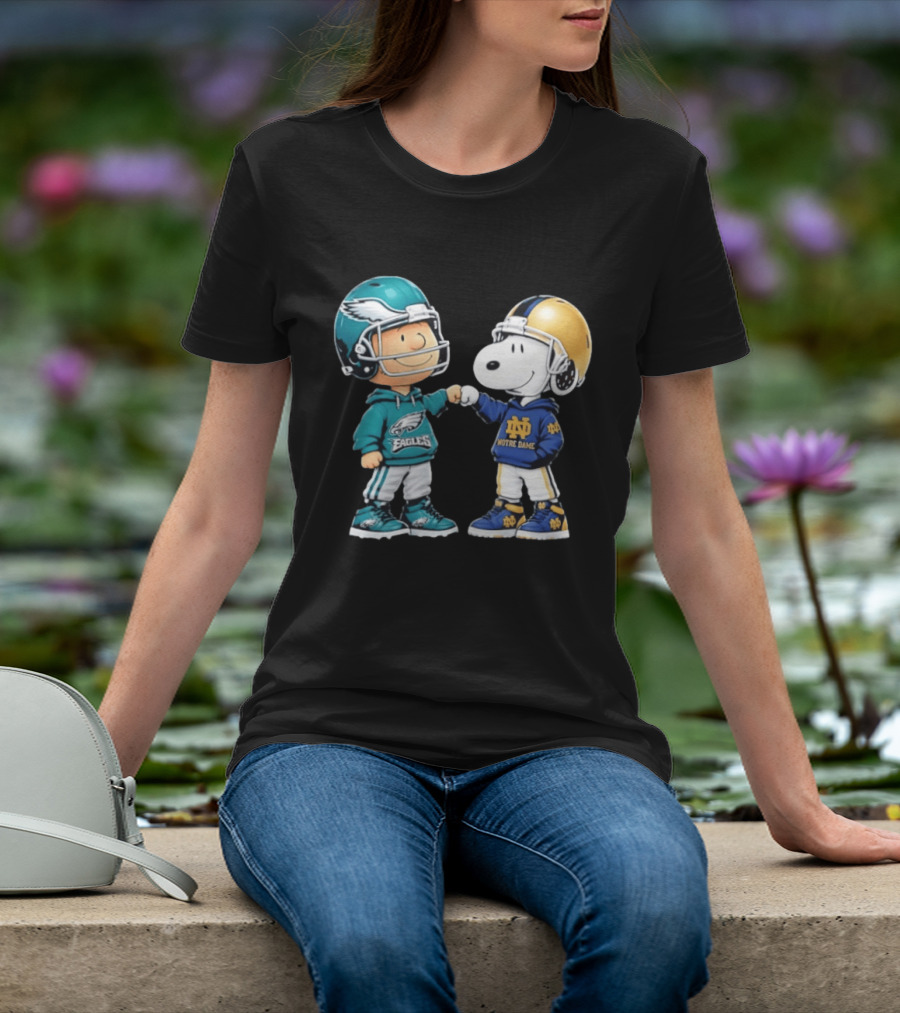 Peanuts Characters In Philadelphia Eagles Vs Notre Dame Fighting Irish Helmets T-Shirt