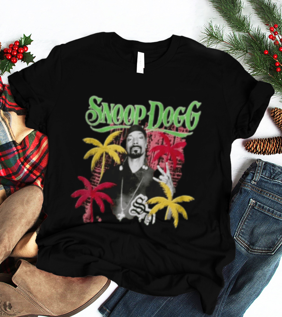 Snoop Dogg Palm Trees Gesture Black And White Portrait With Red And Yellow Palm Trees T-Shirt