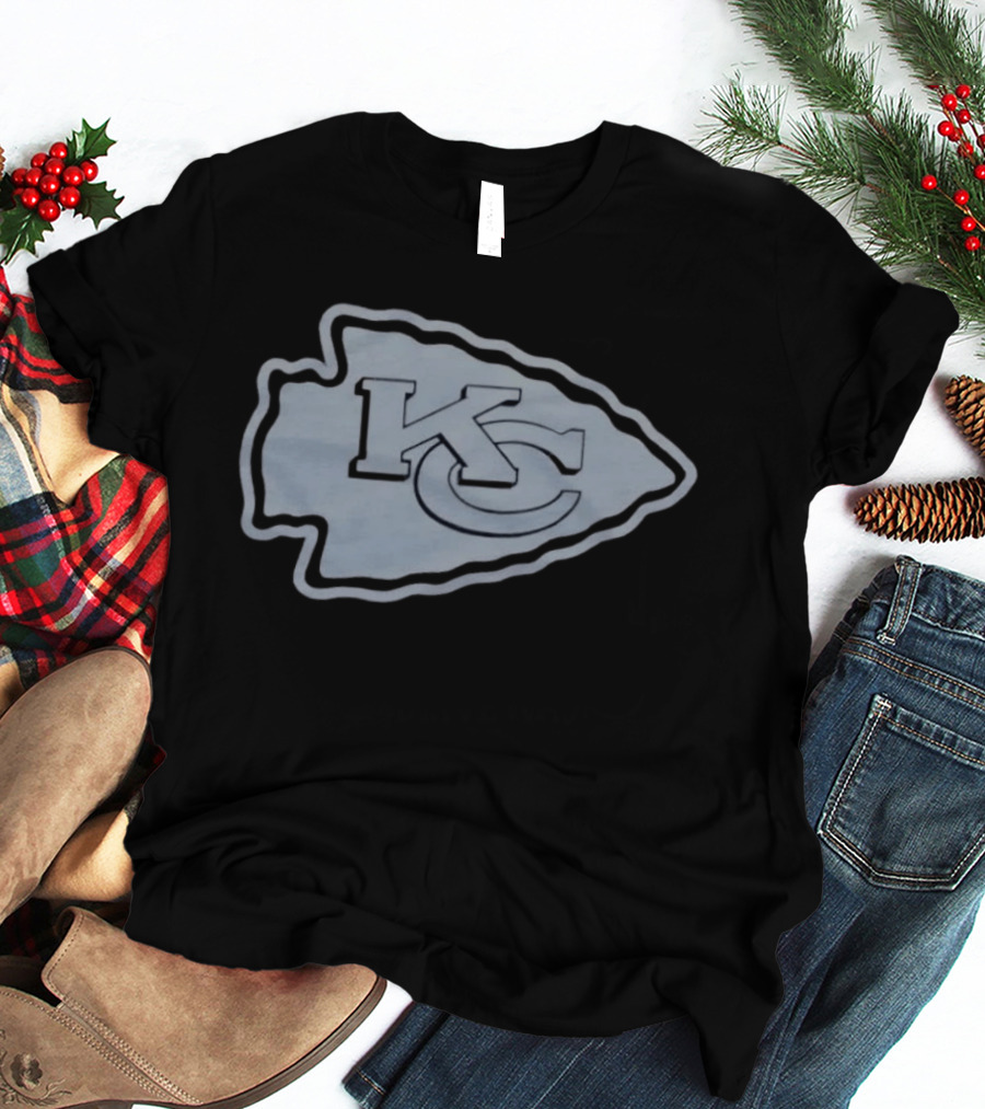 Kansas City Chiefs KC Arrowhead Blackout Vintage '72 Football T-Shirt