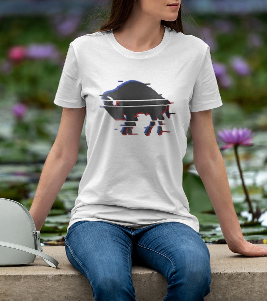 Buffalo Glitch Effect Blue Red Overlay Optical Illusion T-Shirt