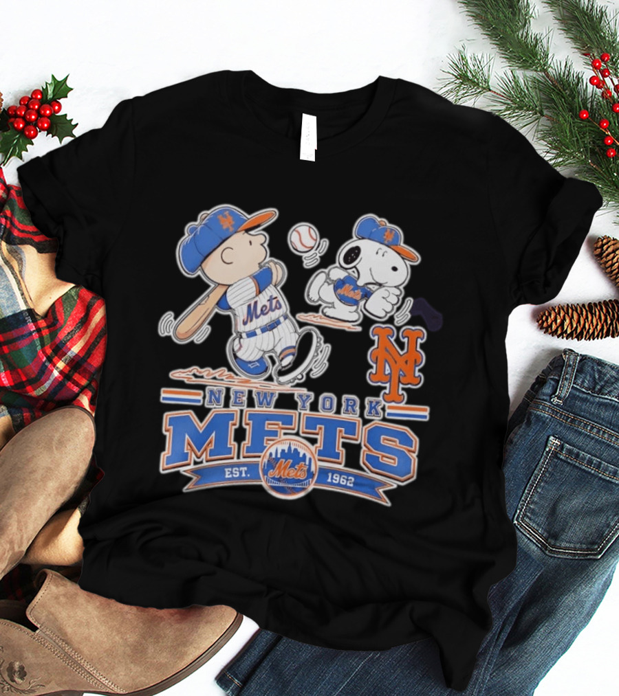 Charlie Brown Snoopy New York Mets Baseball Est 1962 T-Shirt