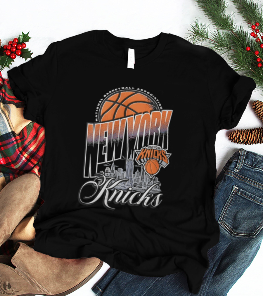 New York Knicks Basketball Skyline Something Inked T-Shirt