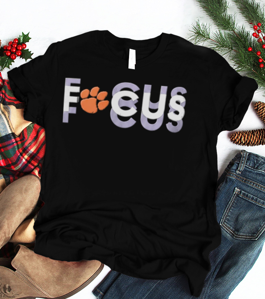 Tait Reynolds Clemson Focus Paw Print T-Shirt