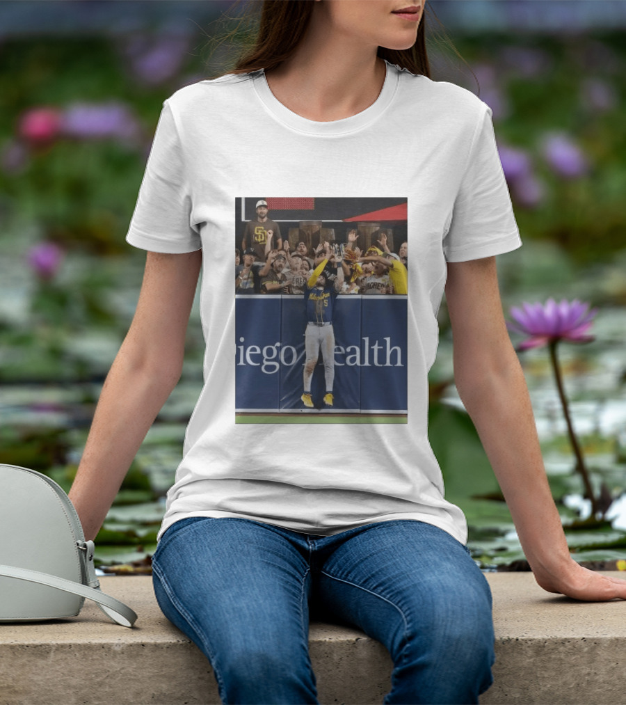 Milwaukee Brewers Garrett Mitchell Incredible Game Saving Catch Padres Fans T-Shirt