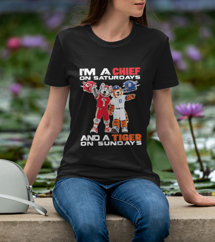 I'm A Chief On Saturdays And A Tiger On Sundays Sports Mascot Helmets T-Shirt