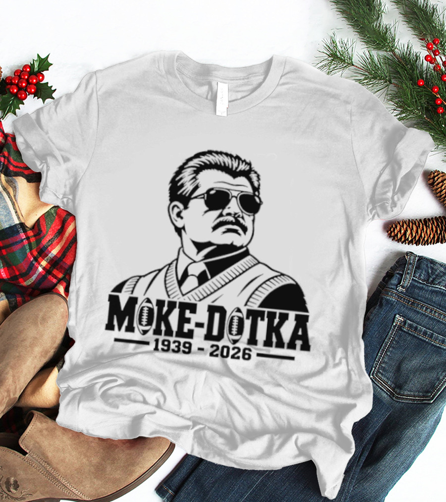 Chicago Bears Mike Ditka 1939 2026 T-Shirt