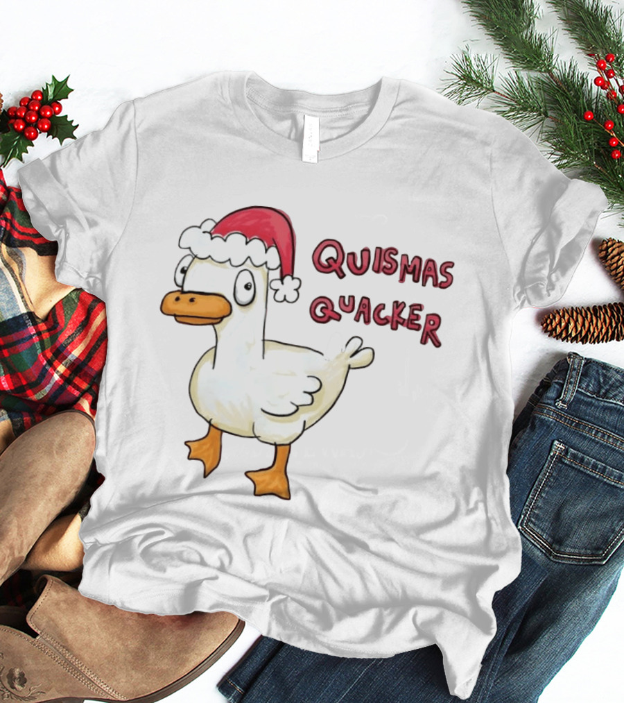 Quismas Quacker Christmas Duck Santa Hat Holiday Quack T-Shirt