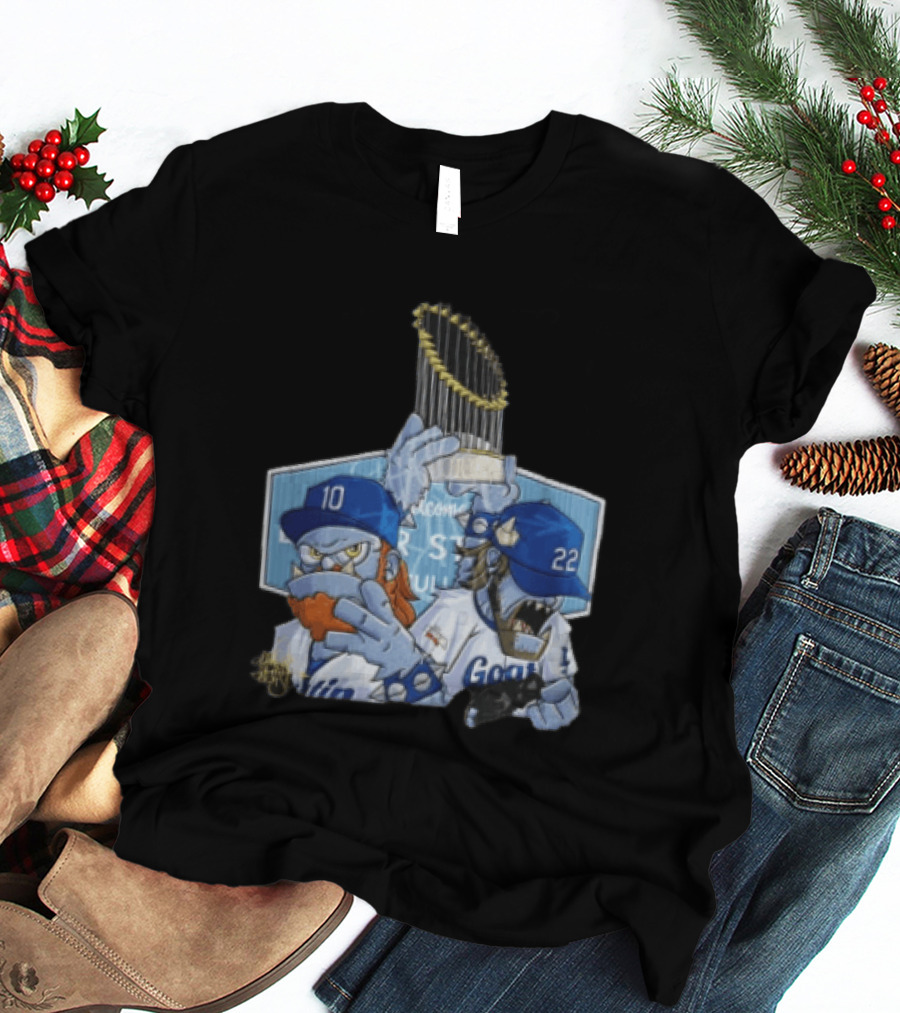 Los Angeles Dodgers Justin Turner Clayton Kershaw Blue Orcs Holding Trophy T-Shirt