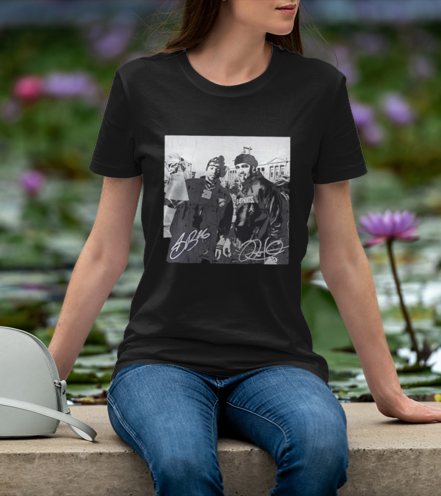 Jalen Hurts Saquon Barkley Philadelphia Eagles Smoking NFL Champions T-Shirt