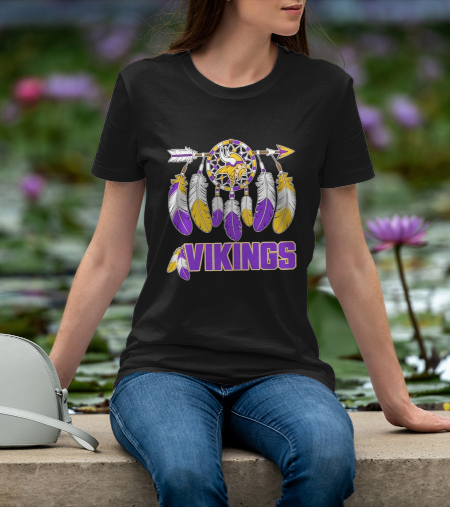 Minnesota Vikings Feather Dreamcatcher T-Shirt