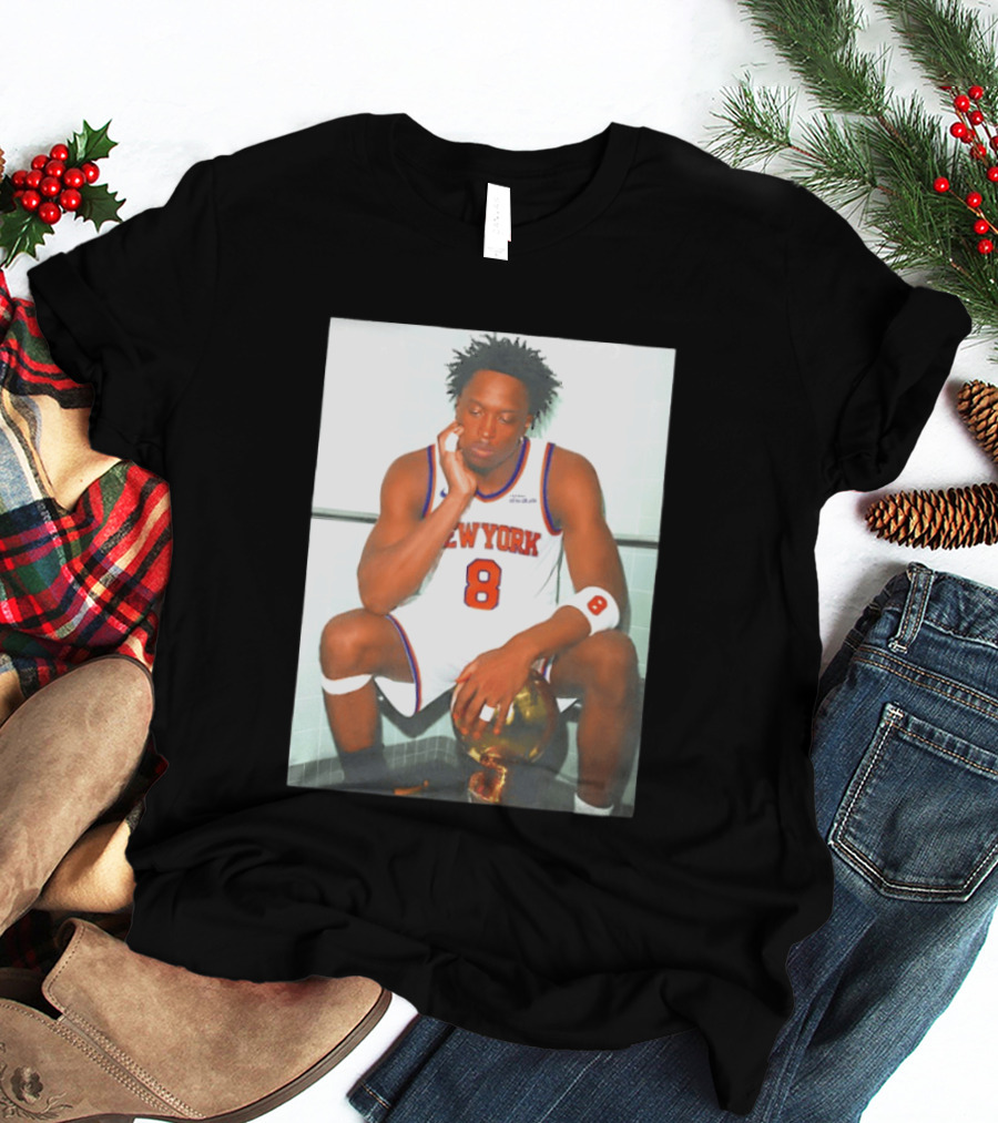 New York Knicks OG Anunoby Wearing Number 8 Jersey Holding Trophy T-Shirt