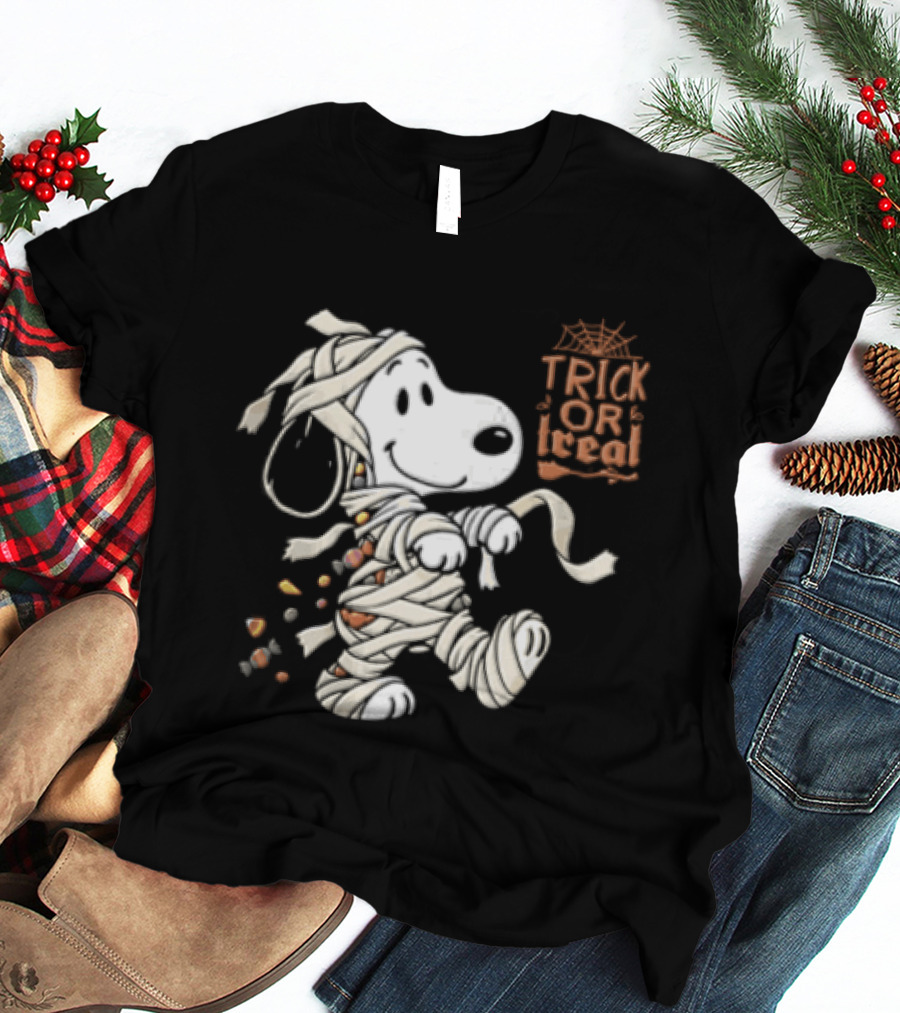 Snoopy Mummy Trick Or Treat Peanuts Halloween T-Shirt