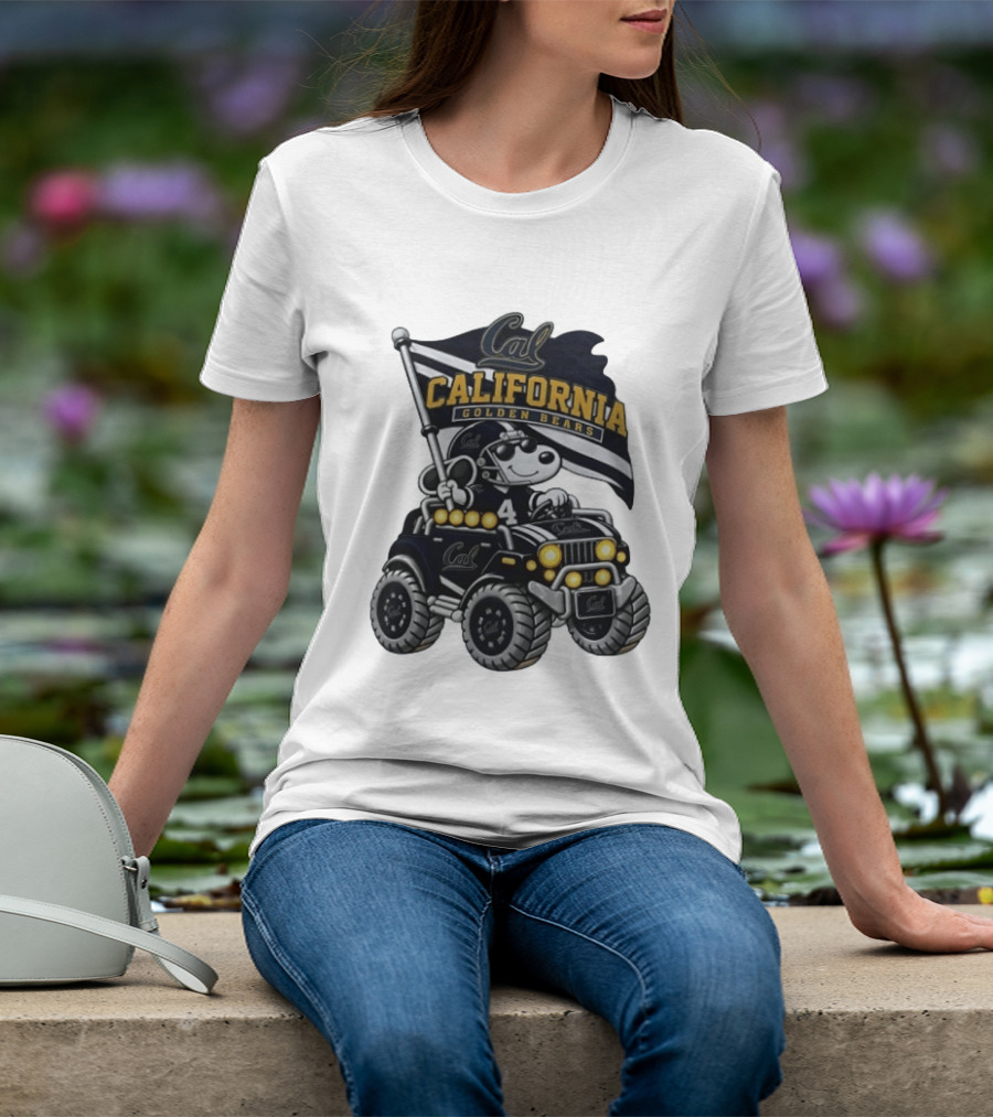 Cal Football Snoopy Driving Offroad Vehicle Golden Bears Flag T-Shirt