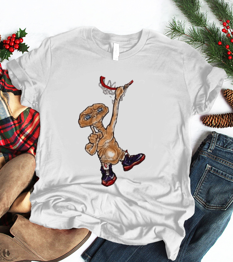 E The Extra Terrestrial Dunk Basketball Alien Retro Sneakers T-Shirt