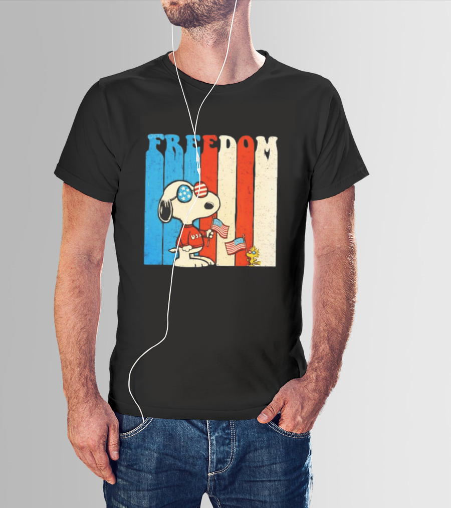 Freedom Snoopy Woodstock Peanuts USA 250th Anniversary Patriotic Celebration T-Shirt