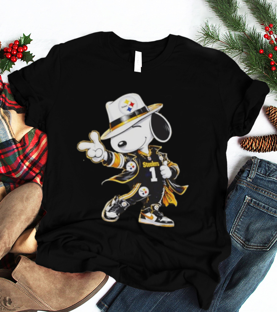 Snoopy Steelers 1 Pittsburgh Steelers Football Peanuts T-Shirt