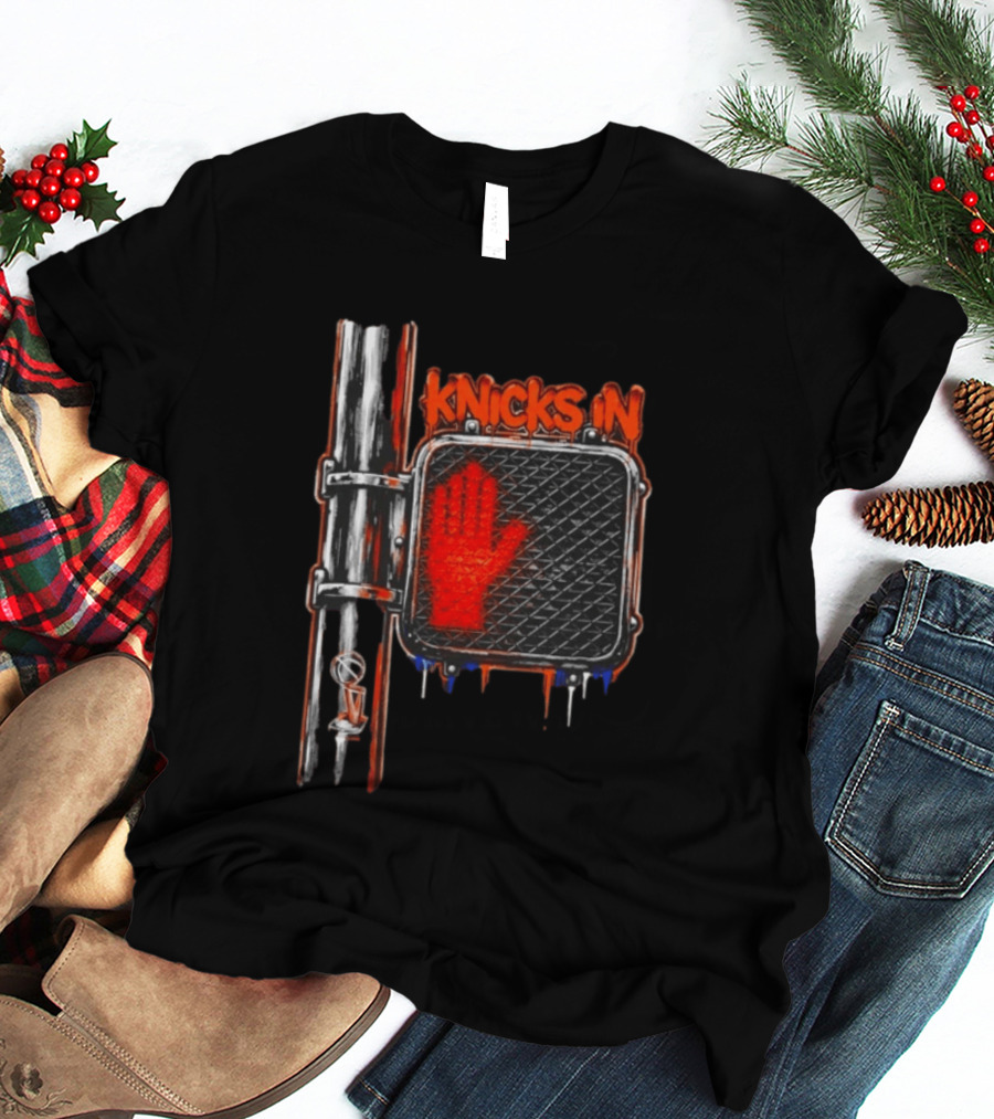 Knicks In 4 Hand Sign Traffic Light NBA T-Shirt