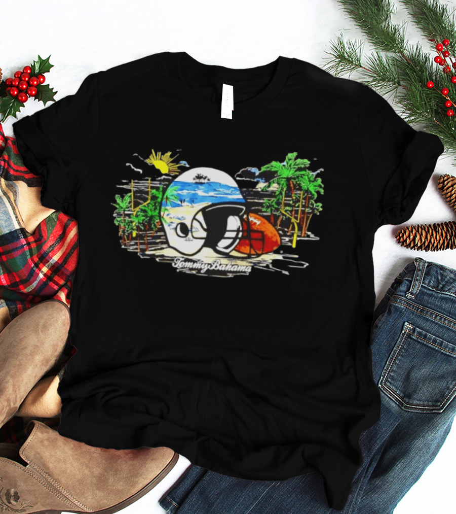 Chicago Bears Tommy Bahama Oasis Endzone Tropical Helmet Football Scene T-Shirt