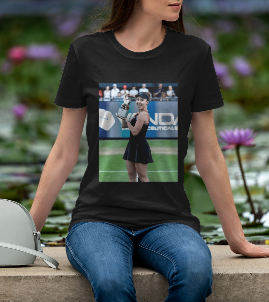 Linda Wins Tennis Title Holding Trophy On Grass Court T-Shirt