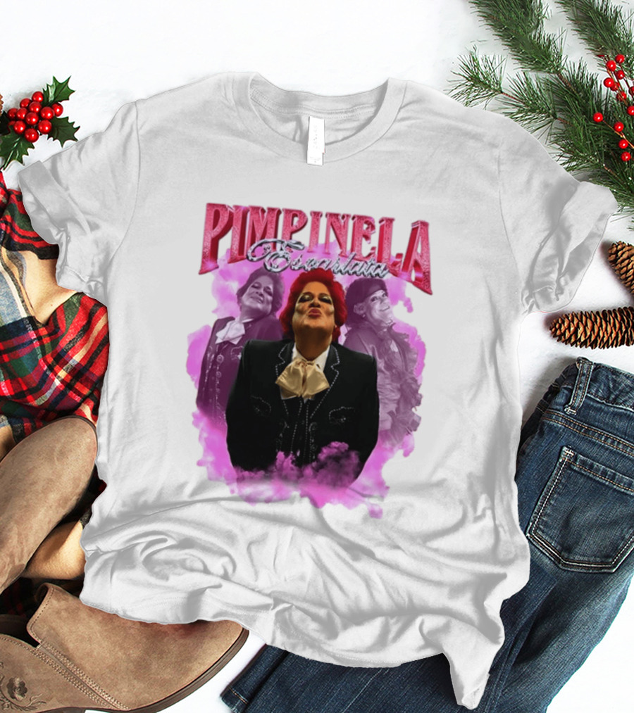 Pimpinela Escarlata Kissing Pose With Pink Smoke Backdrop T-Shirt