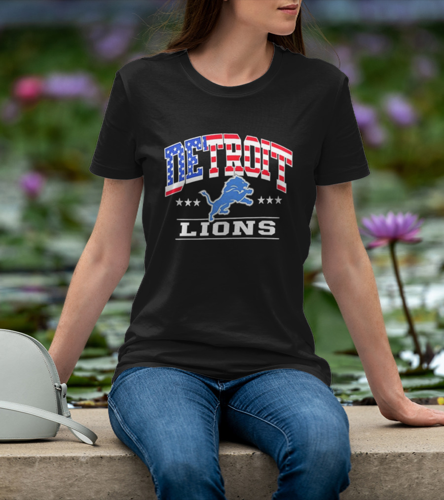 Detroit Lions Americana Patriotic Flag Stars And Stripes T-Shirt
