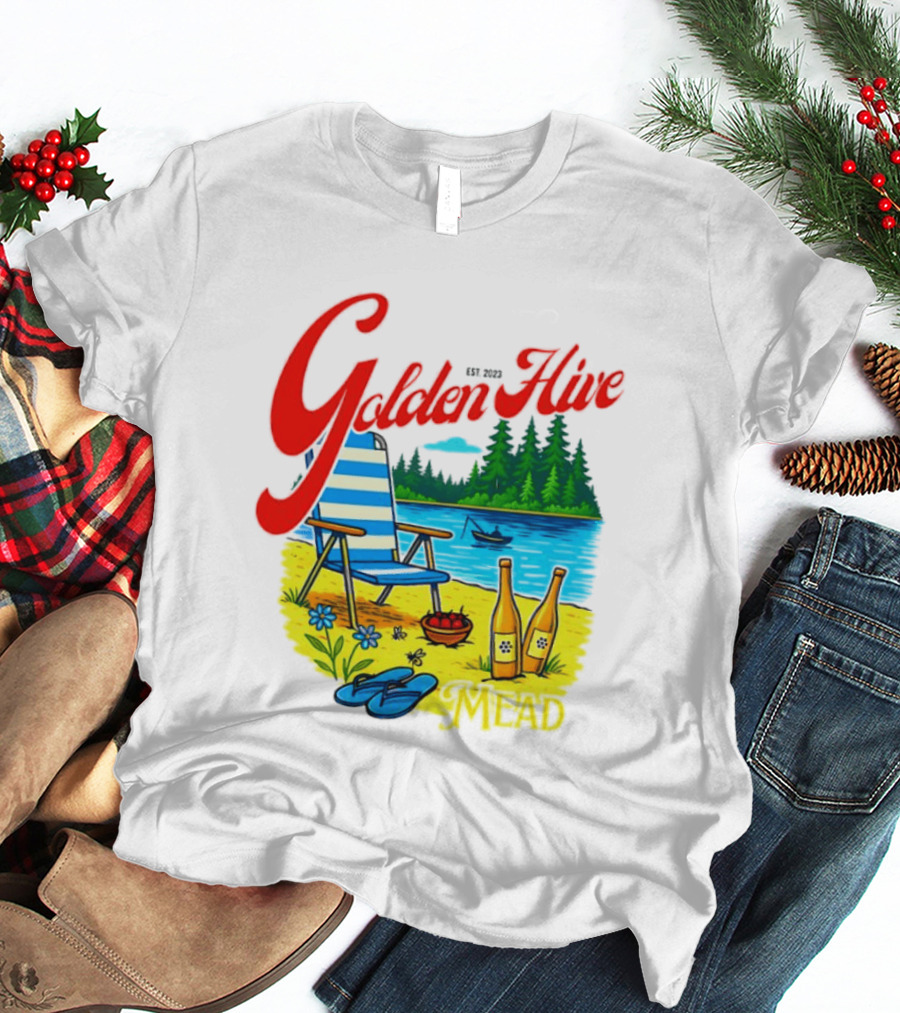 Golden Hive Mead Est 2023 Lakefront Bliss Vintage Escape T-Shirt
