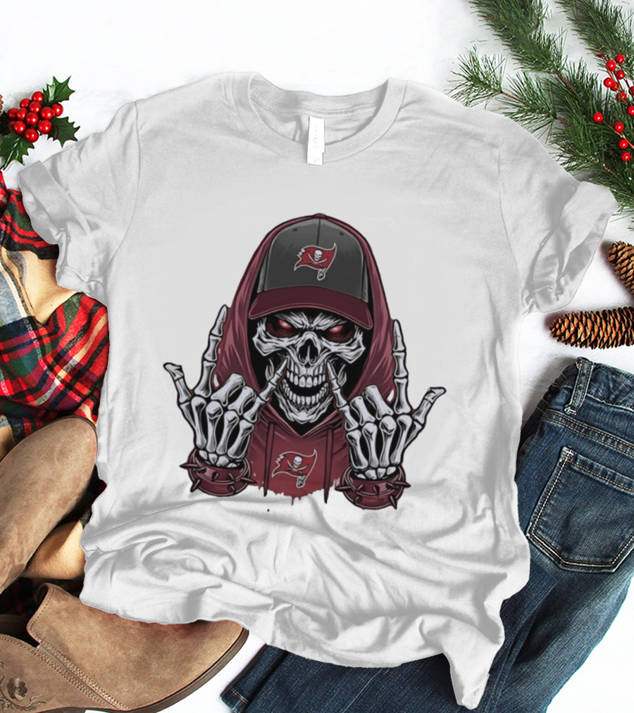 Buccaneers Skeleton Rock On Pirate T-Shirt