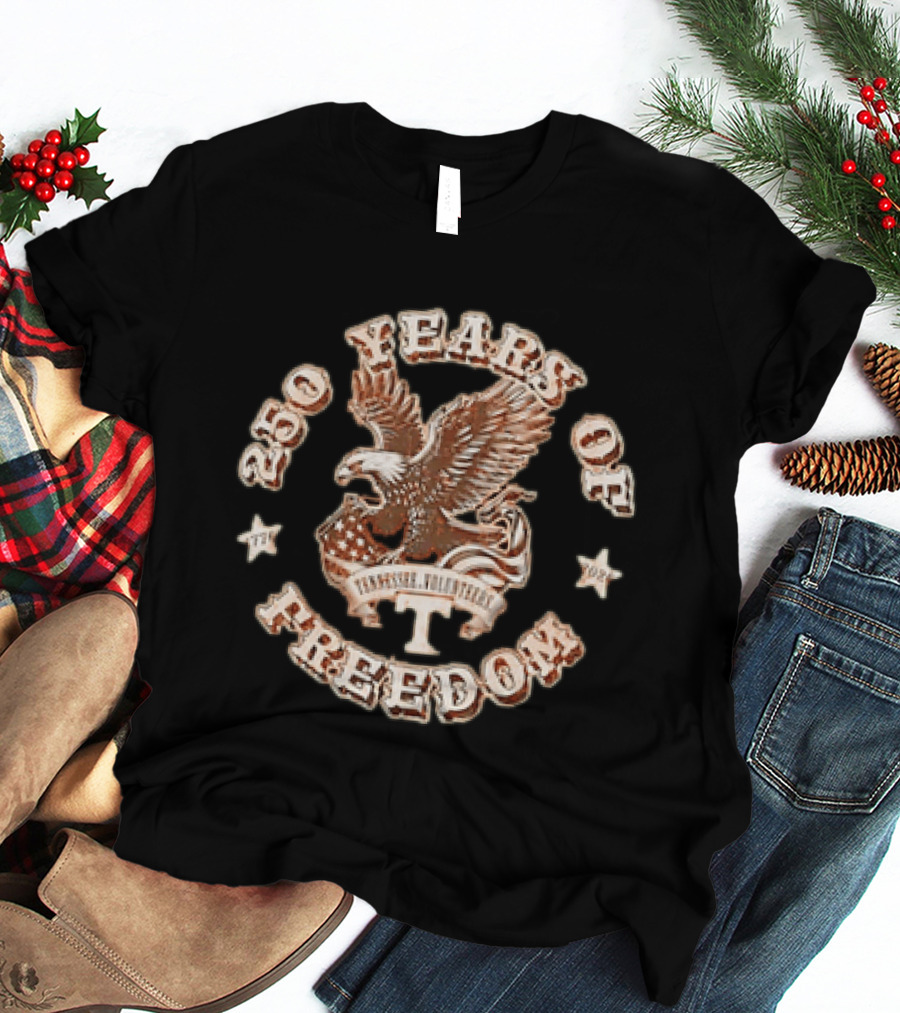 Tennessee Volunteers 250 Years Of Freedom Americana Eagle T-Shirt