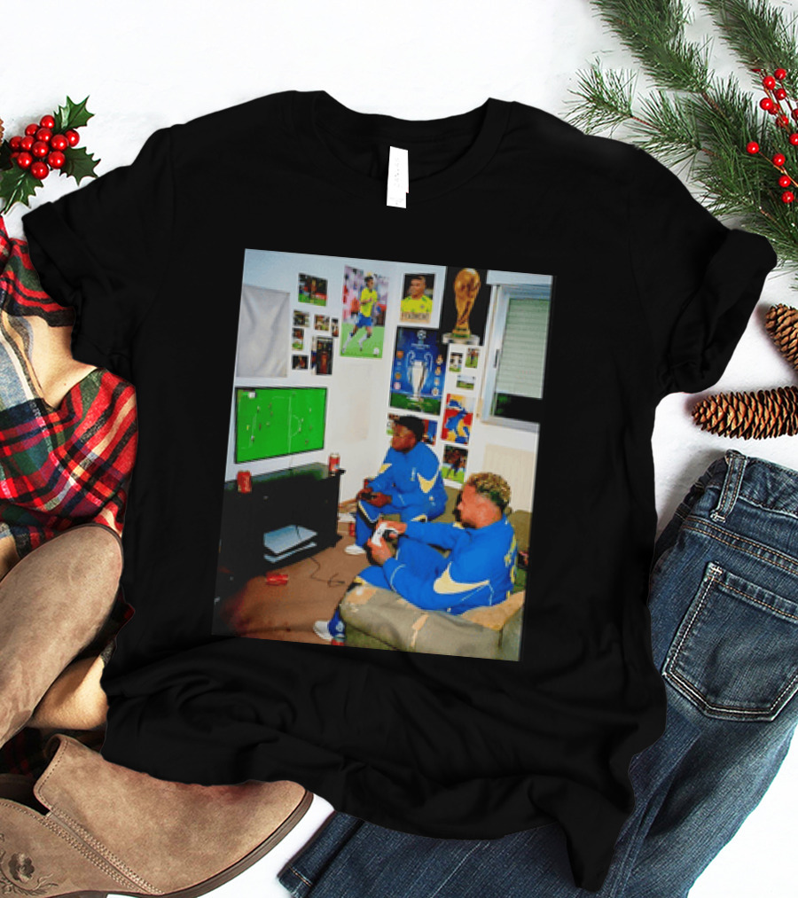 Brazil National Team Neymar Vinícius Júnior Playing Video Games Football S T-Shirt