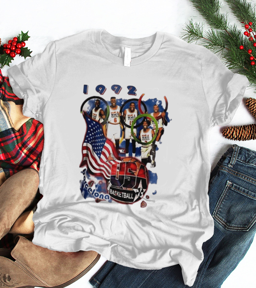 USA Basketball 1992 Dream Team Patrick Ewing David Robinson Michael Jordan Clyde Drexler Barcelona T-Shirt