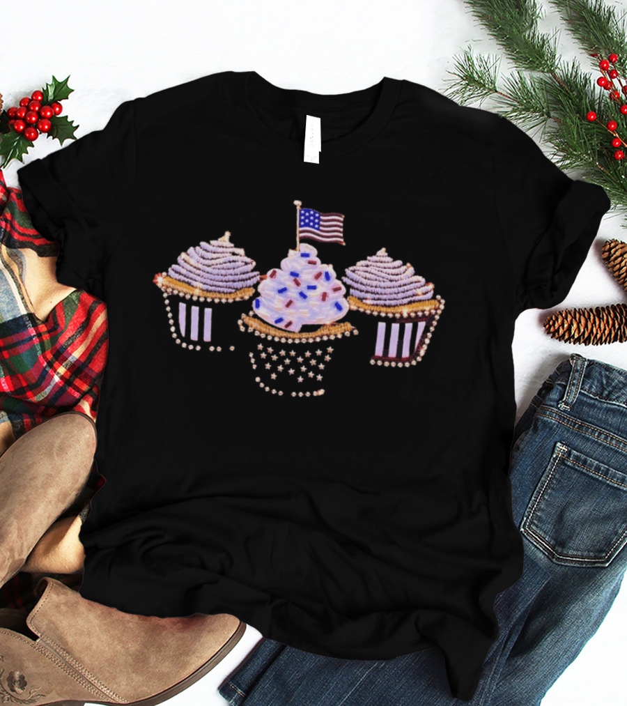Patriotic Beaded American Flag Cupcake Trio Decor T-Shirt