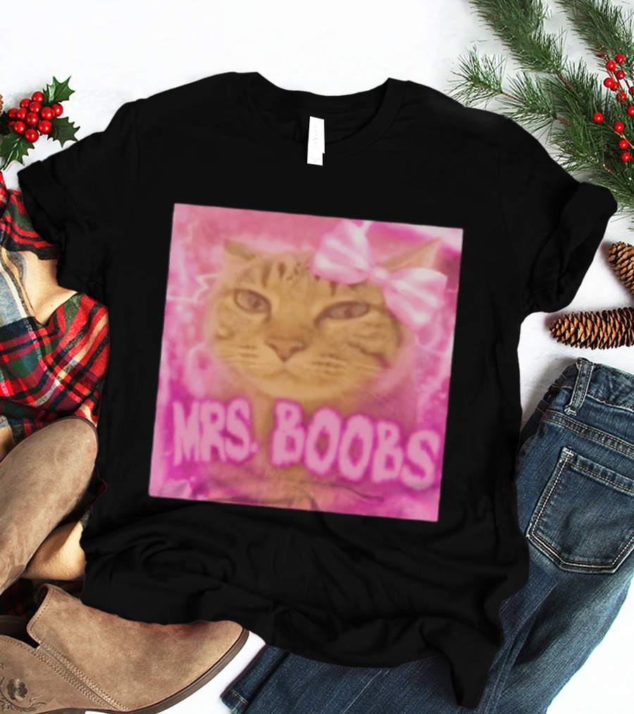 Mrs Boobs Cat Pink Aesthetic With Bow T-Shirt