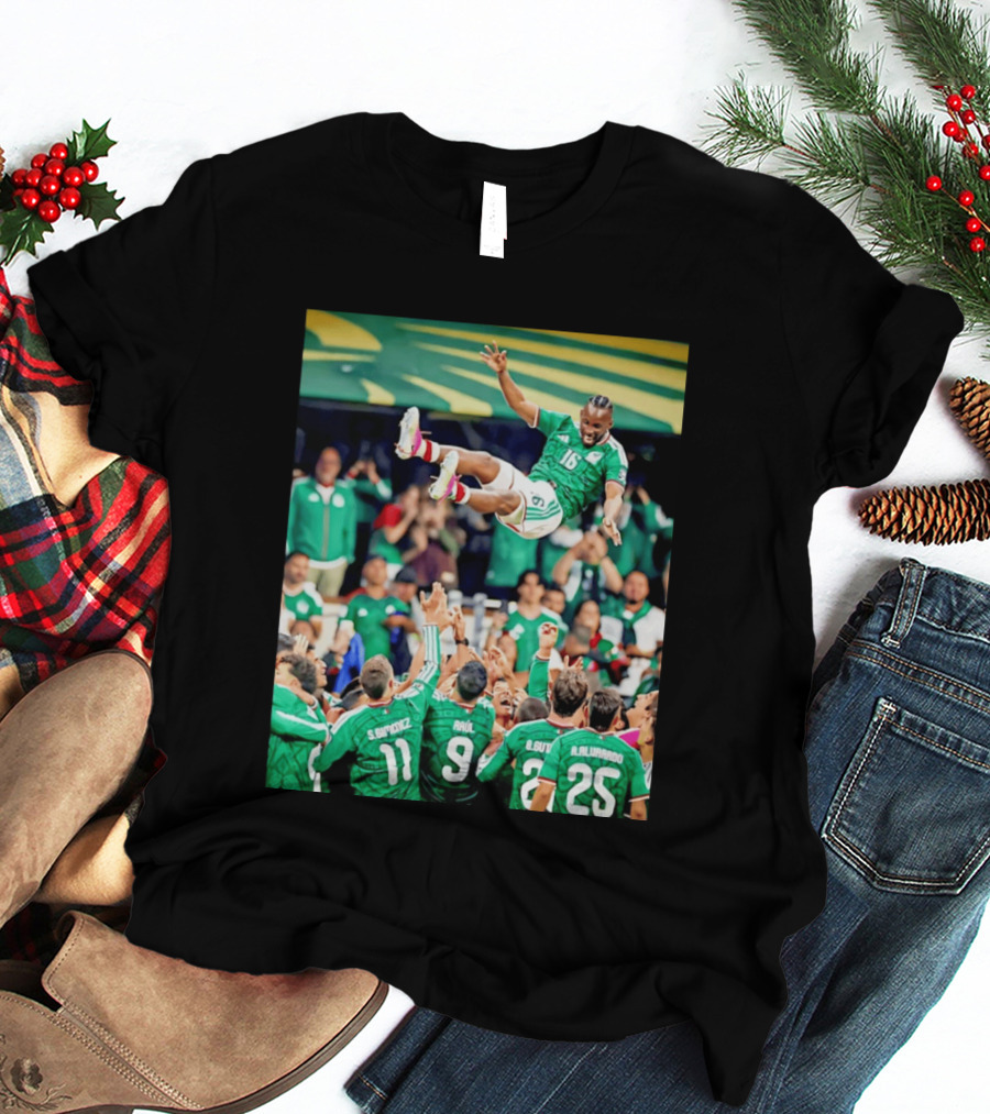 Mexican Football Celebration Julián Quiñones S. Giménez Raúl A. Alvarado Team Spirit T-Shirt