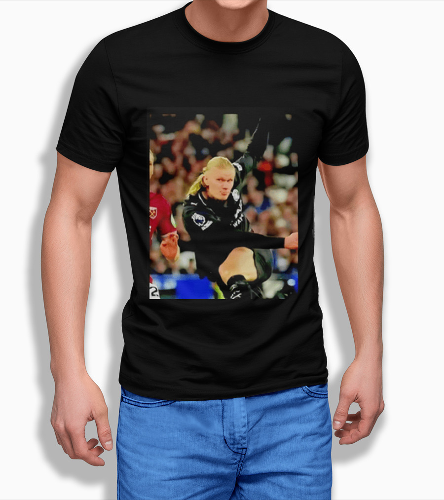 Erling Haaland Manchester City Football Player In Action T-Shirt