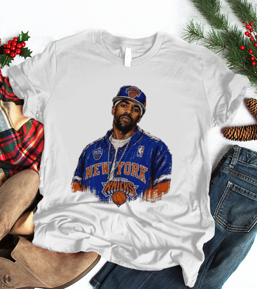 Kyrie Irving New York Knicks New Yorks Finest To The World Manhattan Knicks T-Shirt