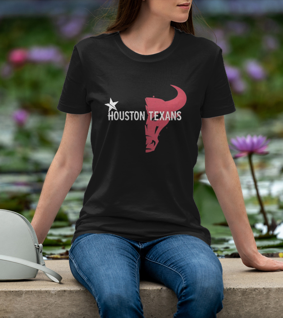 Houston Texans Distressed Star Bull Head T-Shirt