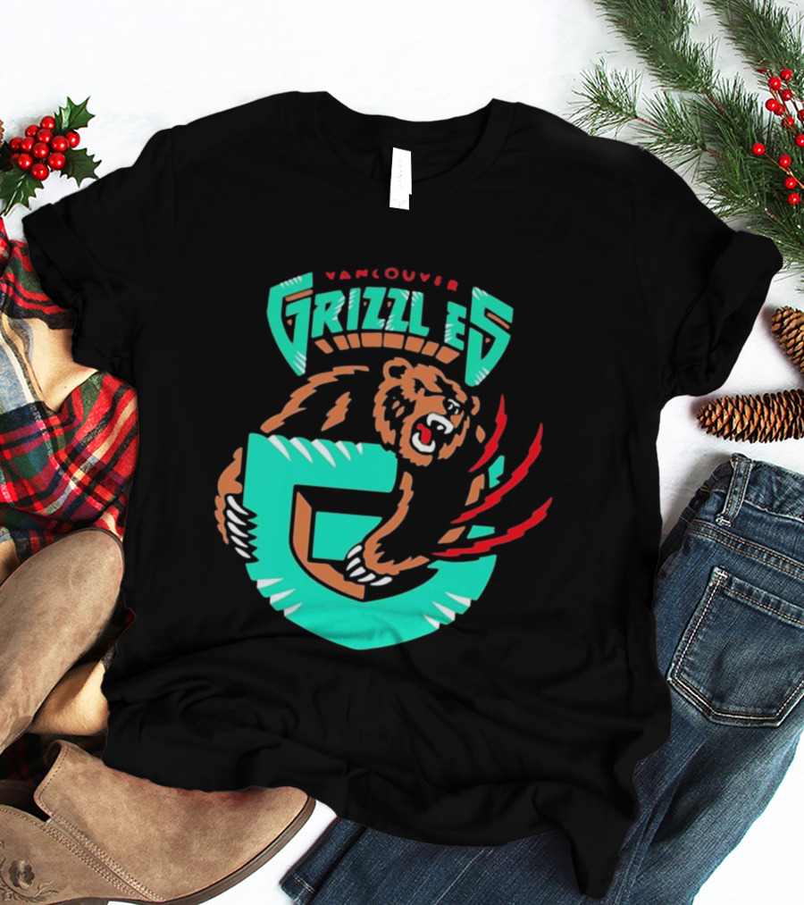 Vancouver Grizzlies Bear Claw Retro Sports Emblem Men's T-Shirt